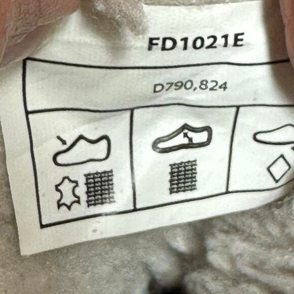 Koolaburra by UGG Pink Girls Youth Sheepskin Snow Boots Size 12 Winter 1124110K - Picture 6 of 7